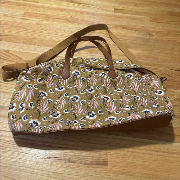 Universal thread duffle - Picture 2 of 4